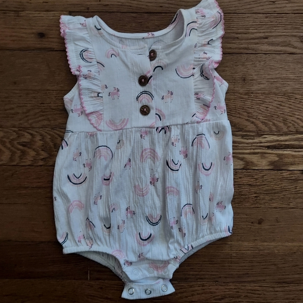 Baby Girl Bundle 3-9 mos - Picture 6 of 9